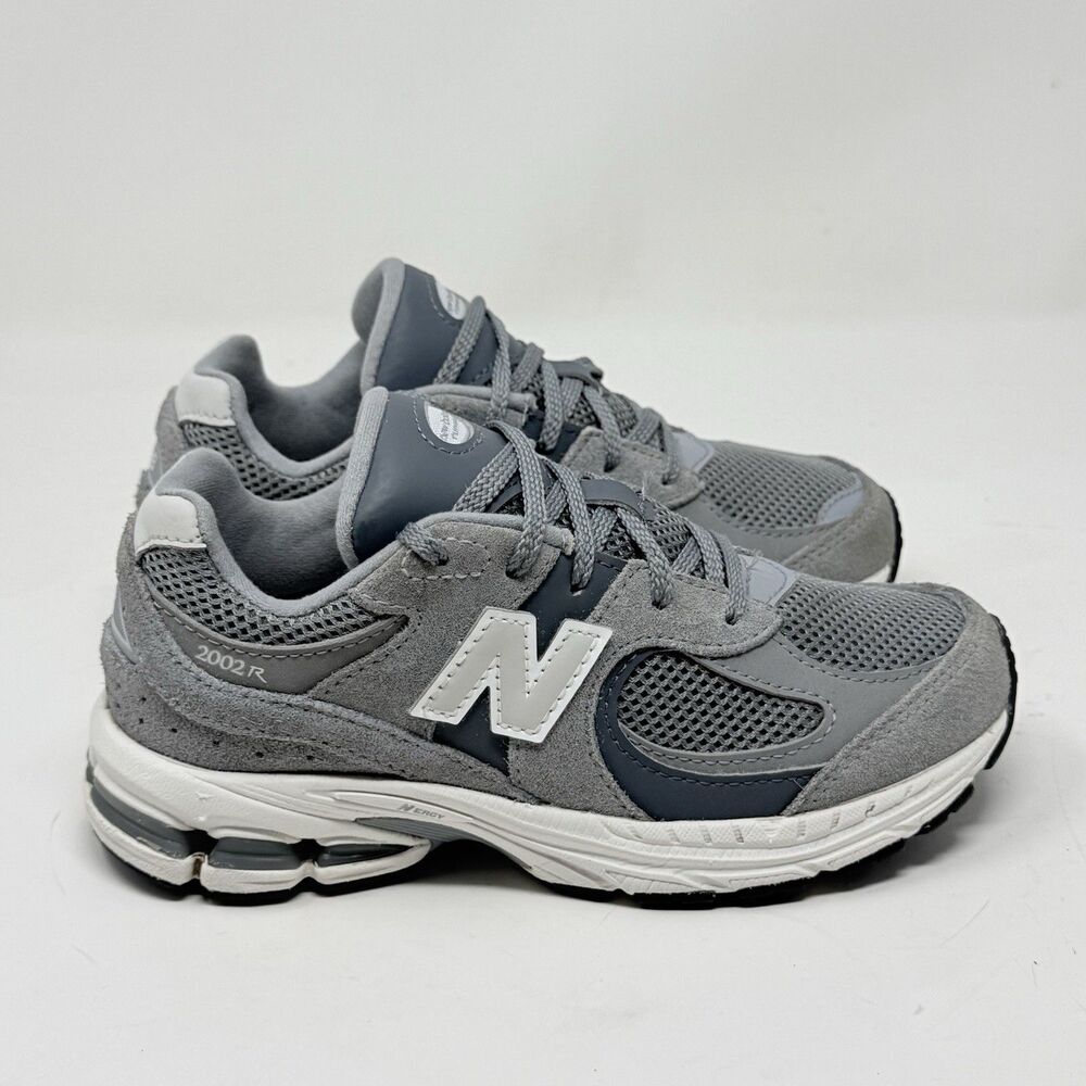 New Balance 2002R Sneakers Shoes Kids Boys Girls Youth Size 1 Gray Suede Mesh